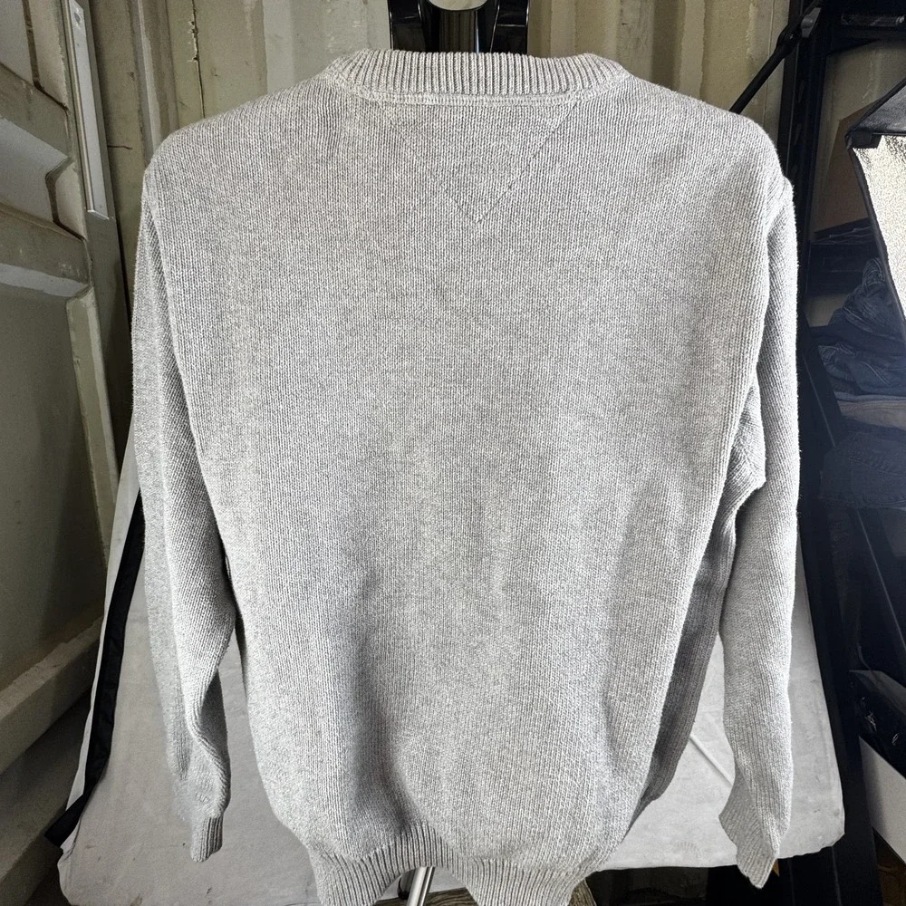 Tommy Hilfiger Sweater Men's Large Gray Tight Knit Embroidered Logo Ribbed Hem